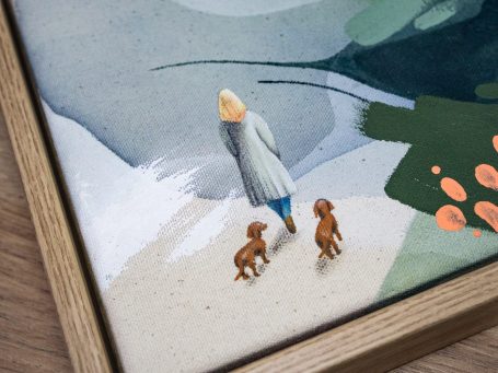 Wedding-Painting – Hochzeitsmalerei – Künstlerisches Gästebuch Zwei Personen halten Pinsel und malen auf einer Hochzeit mit Farbe.